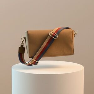 Tote Savy diaper bag crossbody w/changing mat NWOT